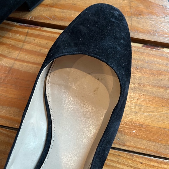 (387) *VINCE CAMUTO HEELS* - Picture 8 of 15